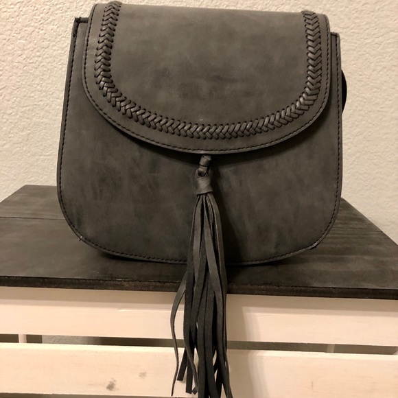 Francesca’s tassel purse - Picture 2 of 5